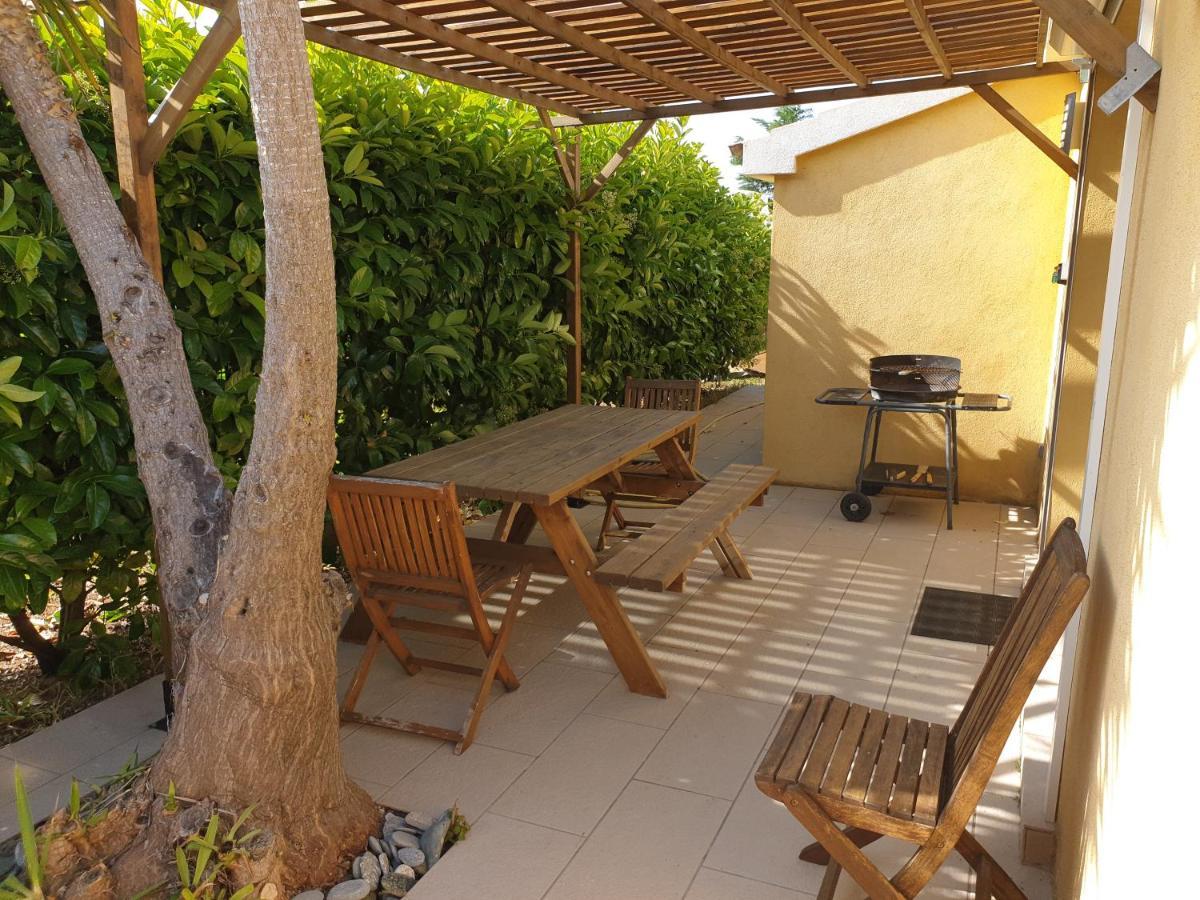 Residence Mari Folelli Luaran gambar