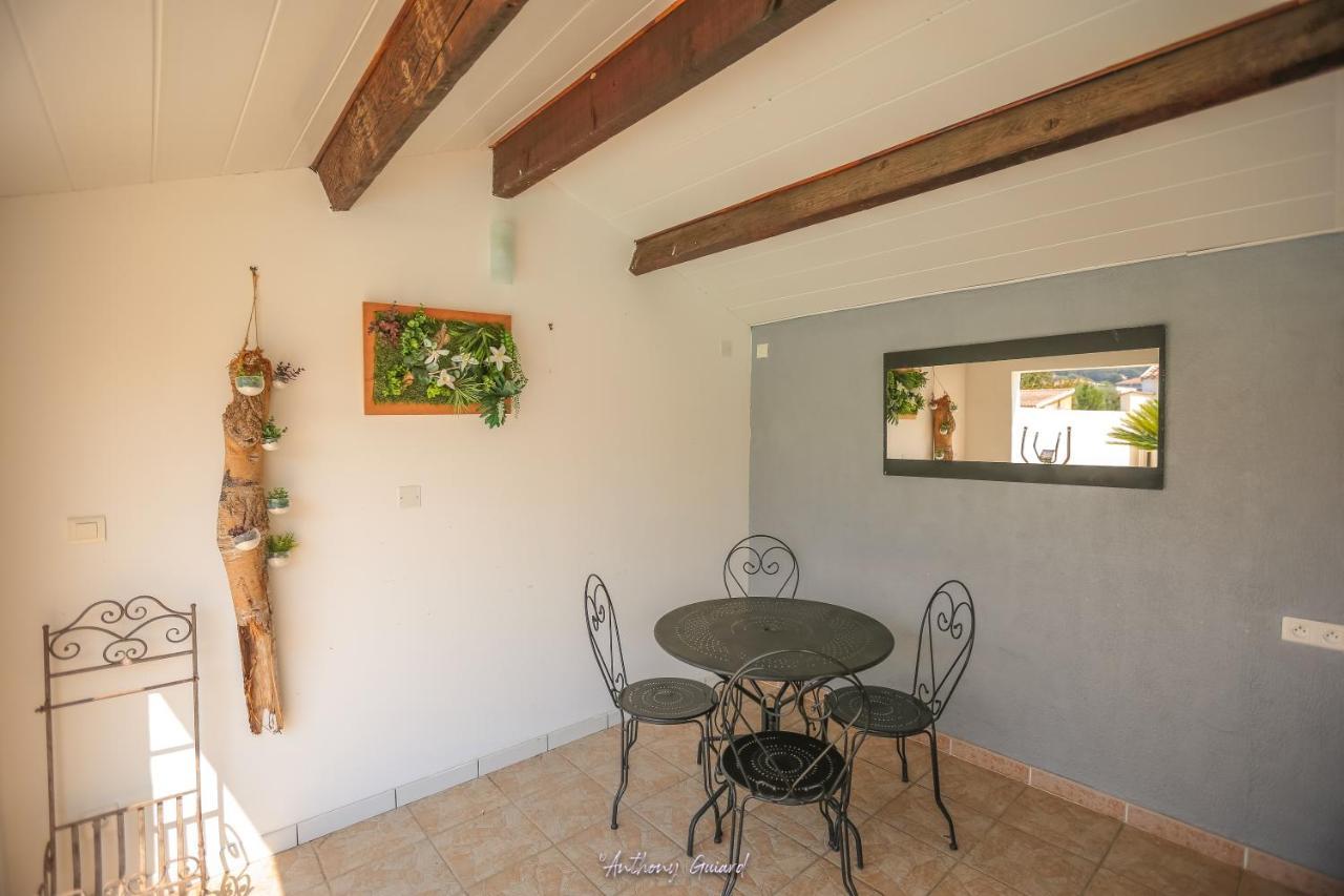 Residence Mari Folelli Luaran gambar